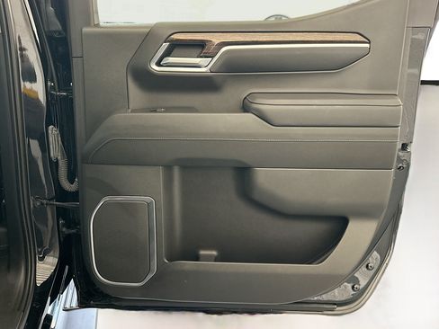 Used 2023 GMC Sierra 1500 Elevation w/ Elevation Premium Package AWD/4WD image 27