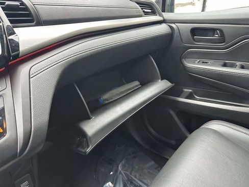 Certified 2023 Honda Odyssey Sport image 18