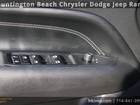 Used 2023 Jeep Compass Altitude image 11