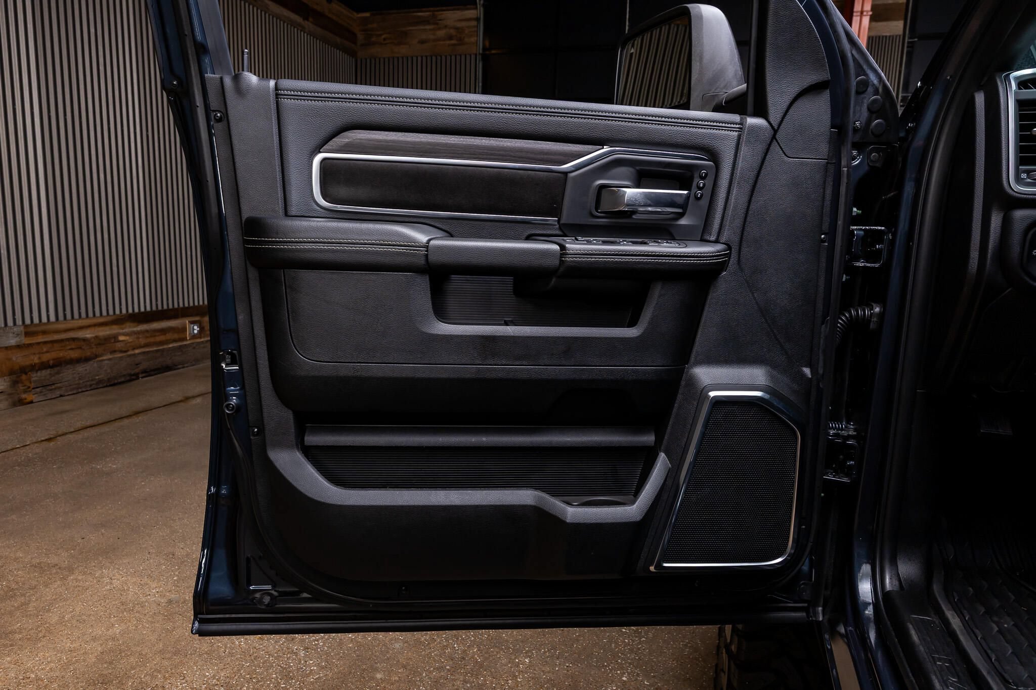 Used 2026 RAM 3500 Laramie w/ Night Edition AWD/4WD image 34