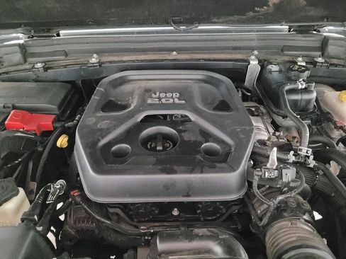 Used 2020 Jeep Wrangler Sport AWD/4WD image 30