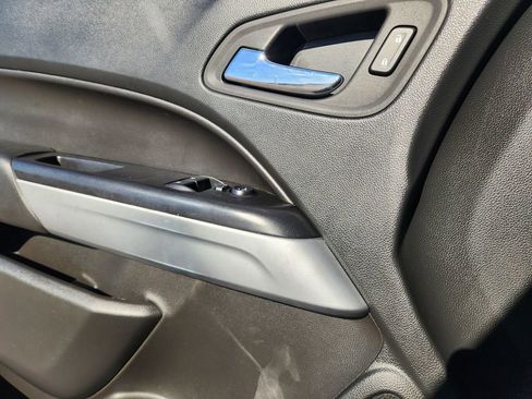 Used 2022 Chevrolet Colorado LT w/ Fleet Safety Package image 23