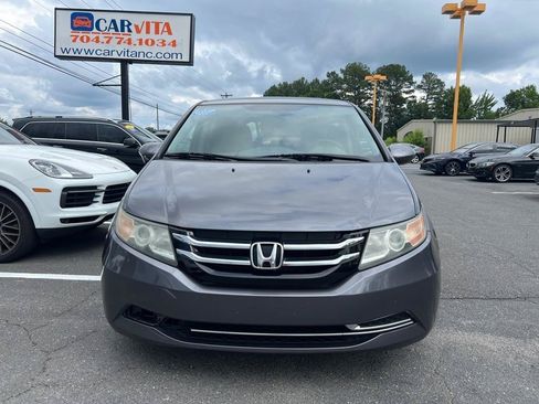 Used 2016 Honda Odyssey SE image 2