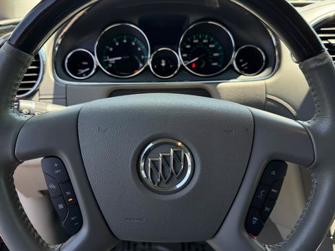 Used 2017 Buick Enclave Leather FWD image 20