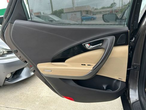 Used 2016 Hyundai Azera Limited FWD image 17