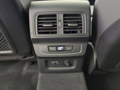 Certified 2024 Audi Q5 2.0T Premium image 21