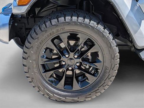 Used 2021 Jeep Wrangler Unlimited Sahara AWD/4WD image 23