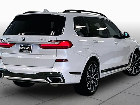 Used 2021 BMW X7 xDrive40i w/ M Sport Package AWD/4WD image 12