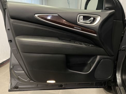 Used 2019 INFINITI QX60 Luxe w/ Sensory Package AWD/4WD image 12