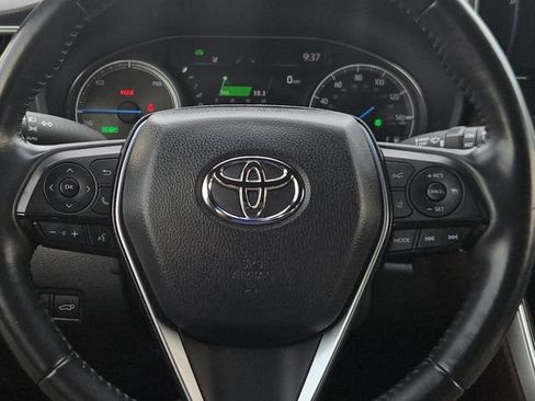 Certified 2021 Toyota Venza XLE w/ Softex Package AWD/4WD image 26