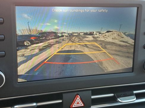 Certified 2023 Hyundai Elantra SEL image 17