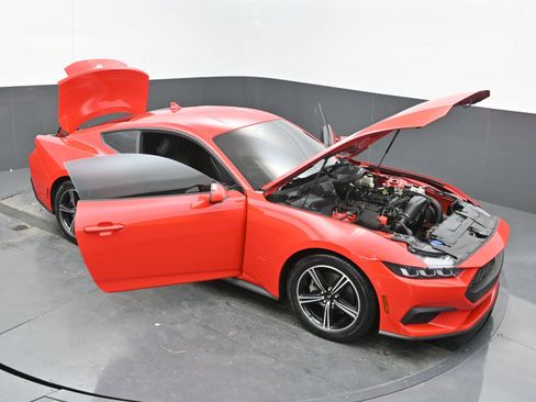 Used 2024 Ford Mustang Coupe image 34