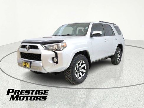 Used 2019 Toyota 4Runner TRD Off-Road Premium AWD/4WD image 3