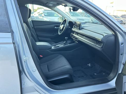 Used 2023 Honda Accord LX image 14