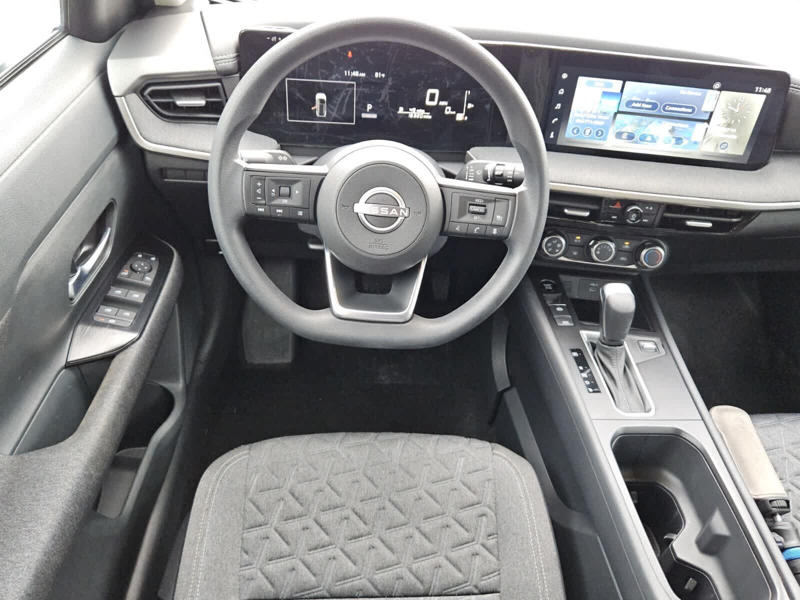 Used 2025 Nissan Kicks SV FWD image 5