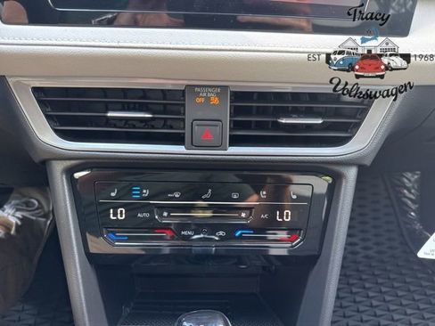 New 2025 Volkswagen Taos SEL image 12