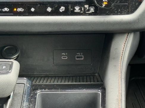 Used 2025 Nissan Pathfinder Rock Creek AWD/4WD image 18