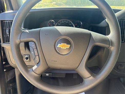 Used 2024 Chevrolet Express 3500 LT w/ LT Preferred Equipment Group image 16