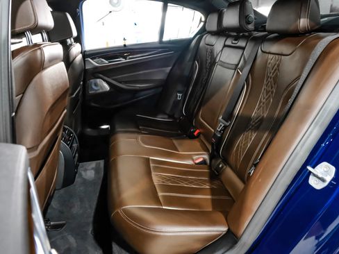 Used 2019 BMW M550i xDrive image 46