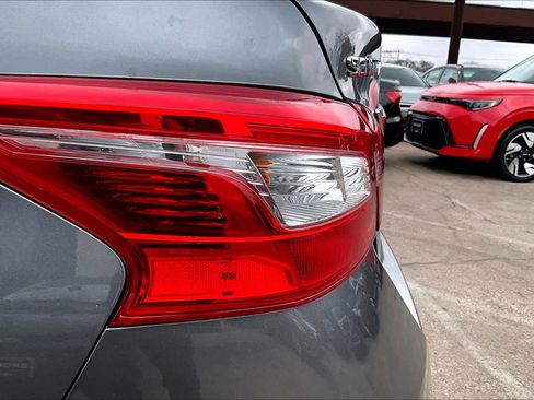 Used 2019 Nissan Sentra S image 26