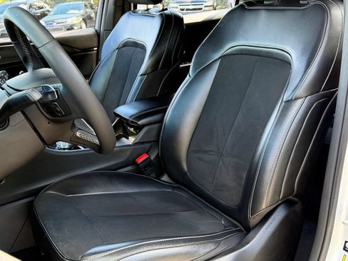 Used 2024 Jeep Grand Cherokee L Laredo AWD/4WD image 23