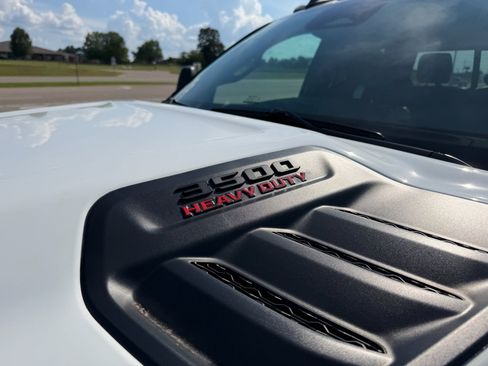 New 2026 RAM 3500 Laramie w/ Night Edition AWD/4WD image 21