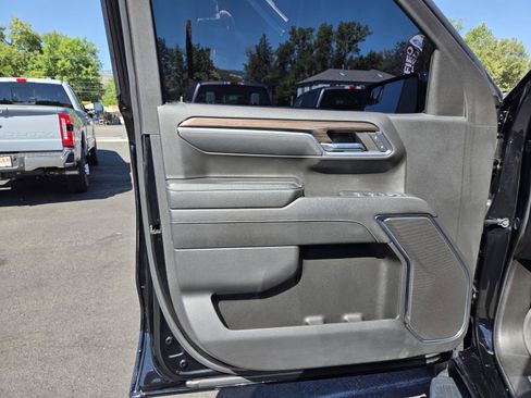 Used 2024 Chevrolet Silverado 1500 LT w/ Protection Package AWD/4WD image 13
