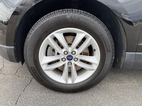 Used 2018 Ford Edge SEL w/ Equipment Group 201A image 28