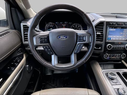Used 2018 Ford Expedition Max XLT w/ Equipment Group 202A AWD/4WD image 6