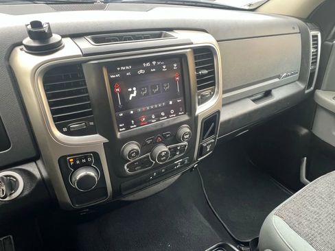 Used 2019 RAM 1500 Big Horn RWD image 20