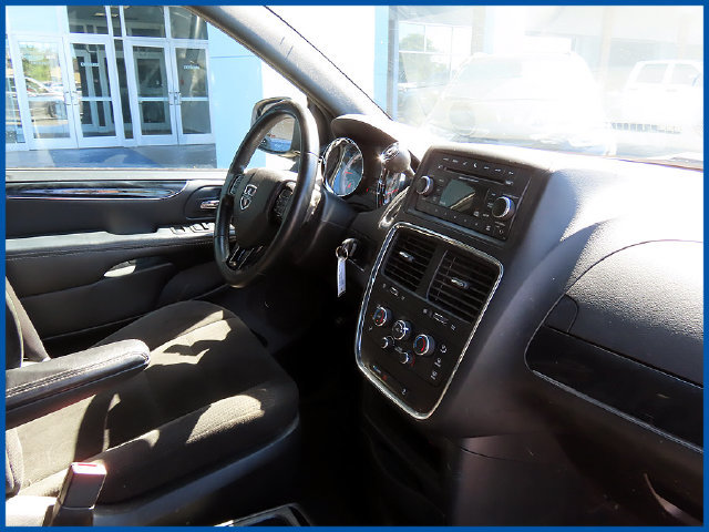 Used 2015 Dodge Grand Caravan SE FWD image 8