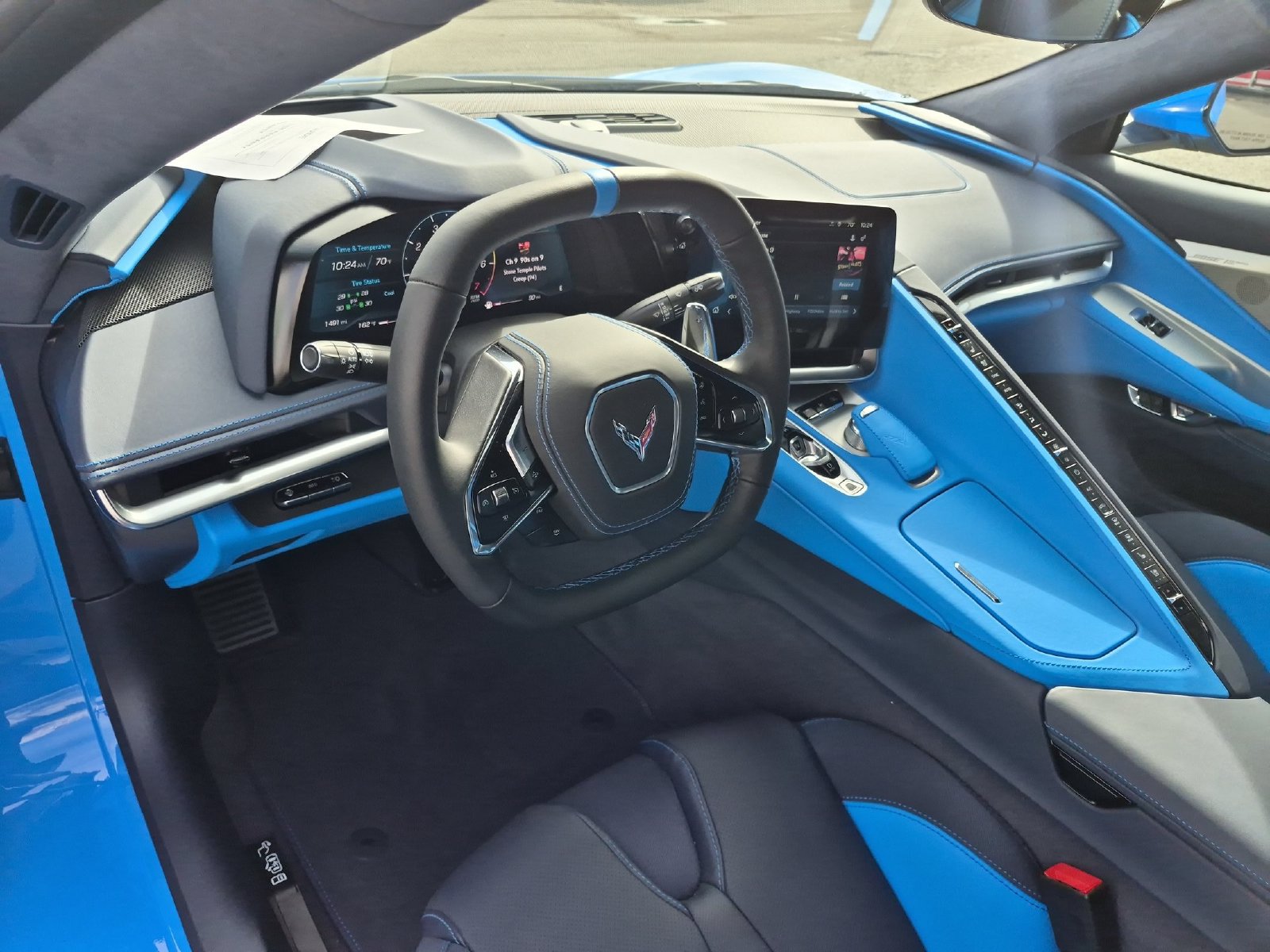 Used 2024 Chevrolet Corvette Stingray Premium Cpe RWD image 12