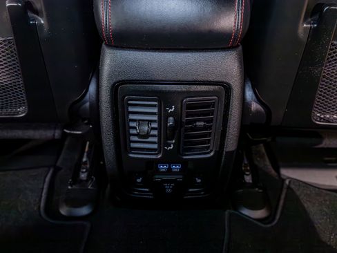Used 2024 Dodge Durango R/T AWD/4WD image 24
