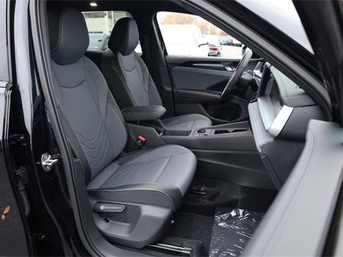 New 2026 Volkswagen Tiguan SE R-Line image 25