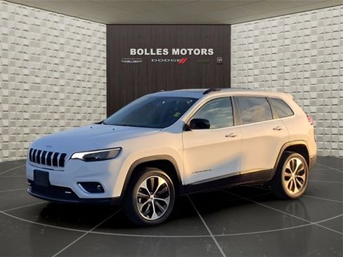 Certified 2022 Jeep Cherokee Limited w/ Elite Package image 11