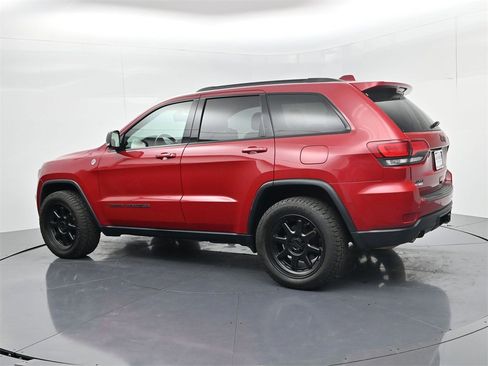 Used 2021 Jeep Grand Cherokee Trailhawk image 5