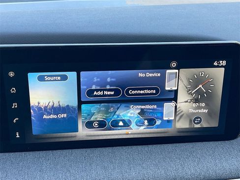 New 2025 Nissan Kicks SV image 15