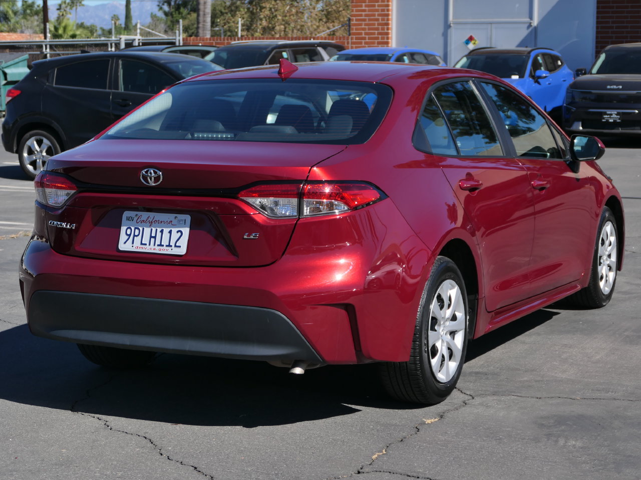 Used 2025 Toyota Corolla LE FWD image 3