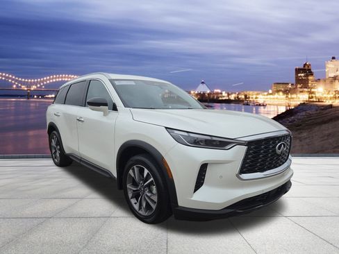 Used 2025 INFINITI QX60 Luxe w/ Vision Package image 4