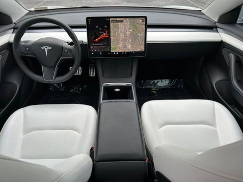 Used 2023 Tesla Model 3 Performance image 21