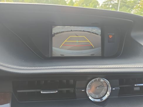 Used 2017 Lexus ES 350 w/ Premium Package FWD image 24