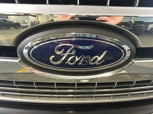 Used 2018 Ford F150 Lariat AWD/4WD image 9