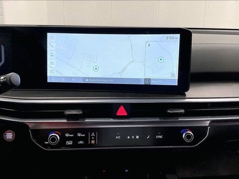 Used 2024 Kia Sorento SX Prestige image 28