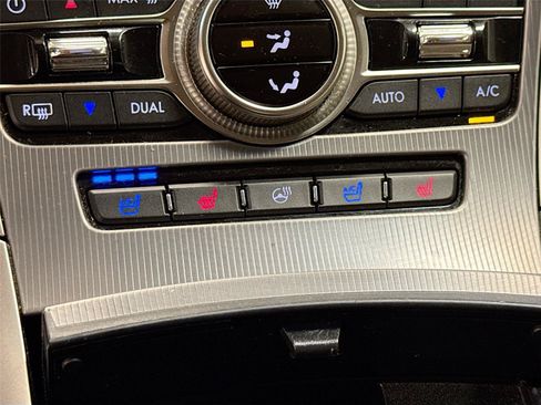 Used 2020 Lincoln MKZ Reserve w/ Elements Package AWD/4WD image 21