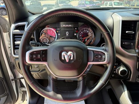 Used 2022 RAM 1500 Big Horn AWD/4WD image 15