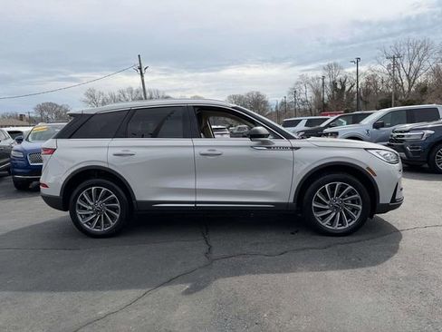 Certified 2023 Lincoln Corsair Reserve image 6