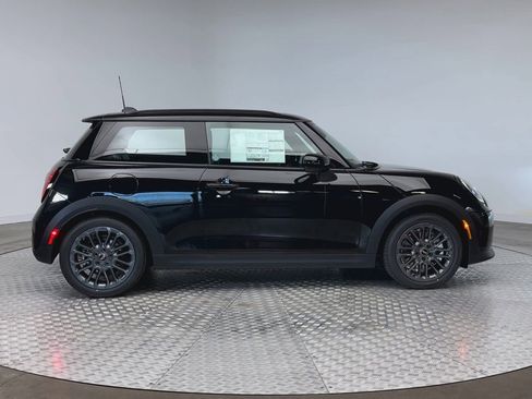 New 2026 MINI Cooper 2-Door Hardtop FWD image 9