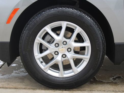 Used 2024 Chevrolet Equinox LS w/ LS Convenience Package FWD image 29