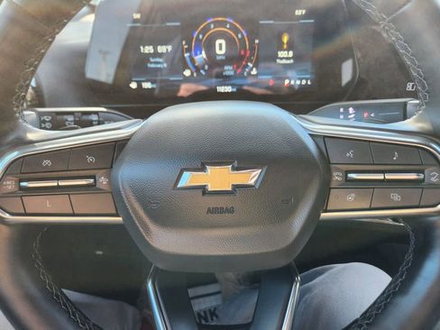 Used 2025 Chevrolet Equinox LT image 12