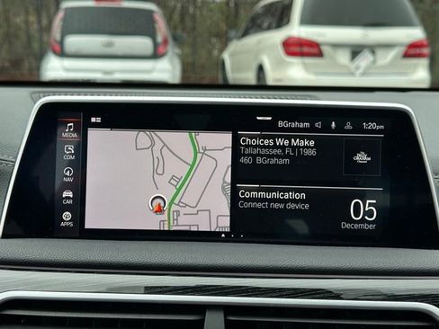 Used 2020 BMW 740i w/ M Sport Package image 25